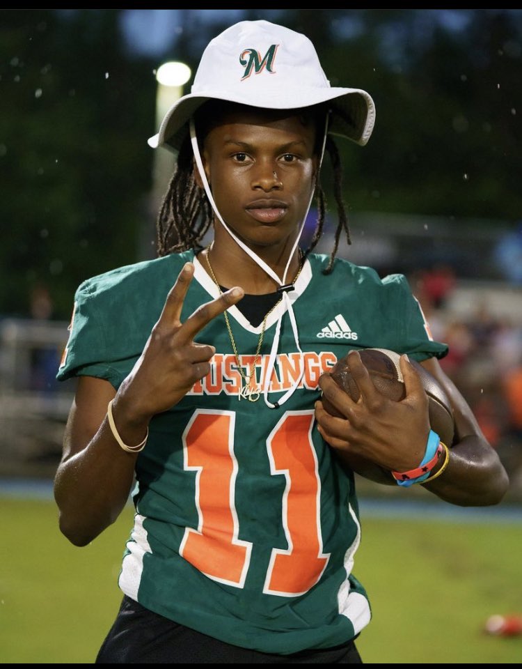 kingpattersonjr's tweet photo. I attend Mandarin High School in Jax Fl🐎🧡💚 @Mandarin_HS_FB @BullockToby1 @adamgorney @jaimeffrenchjr https://t.co/IWgo8rPZFN