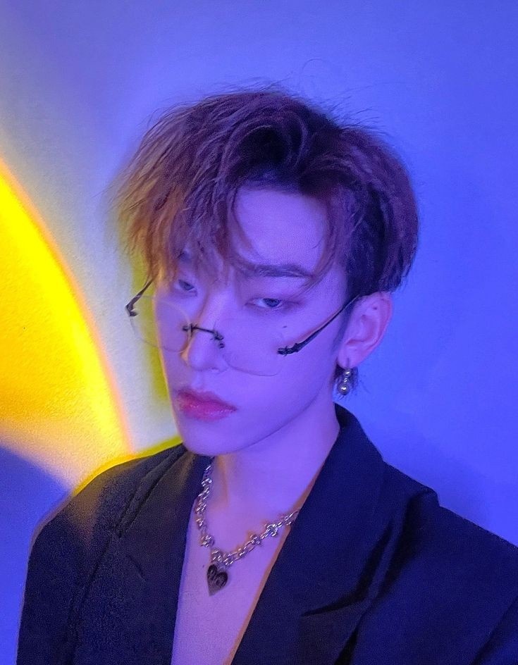 bmrduchia's tweet photo. 𝐒𝐨𝐜𝐢𝐚𝐥
                         @𝐁𝐚𝐥𝐝𝐮𝐫𝐡𝐞𝐞_
          
                             ₂₀.₀₈.₂₂
                      ꜱᴇᴏᴊᴜɴ'ꜱ ᴩʟᴀᴄᴇ
            Celui qui a beaucoup de compagnons les a pour son malheur, mais il a des amis plus attachés que des frères. https://t.co/DmLKEUt3ZM