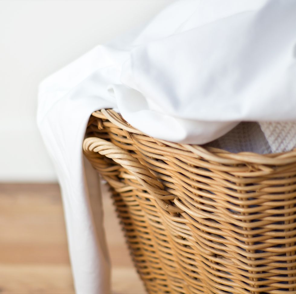 master_cleaners's tweet photo. There's nothing better than sliding into a bed covered in freshly washed sheets. Learn how to wash this bedding essential and help extend its lifetime. https://t.co/zRGJYFgI8a #cleaning #sonomacounty #smallbusiness https://t.co/ULR2BSeLBz