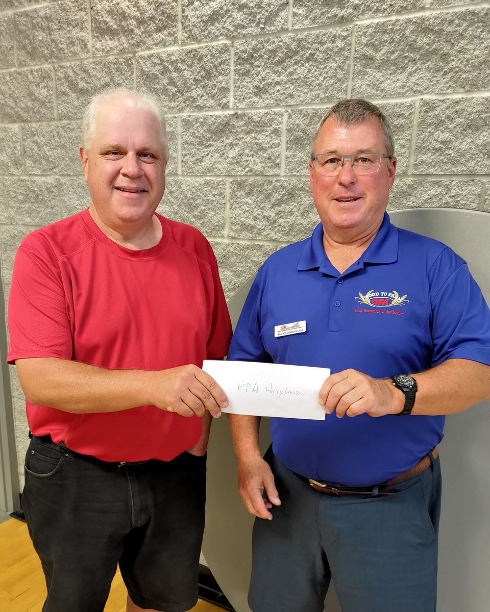 LambtonFedofAg's tweet image. Proud to make a donation to @KentFederation of Agriculture for the Harry Lawson fundraiser.