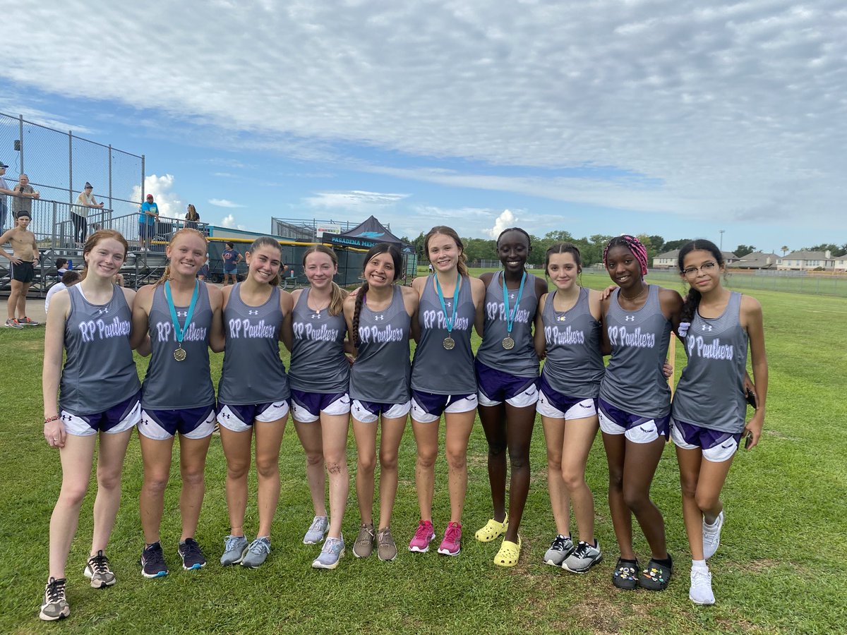 RPHS_GirlsXC's tweet photo. Great run!! ⁦@RPHS_Panthers⁩ ⁦@RGAPMobileLive⁩ ⁦@FBISDAthletics⁩ #runasone https://t.co/1wm98PCrrF