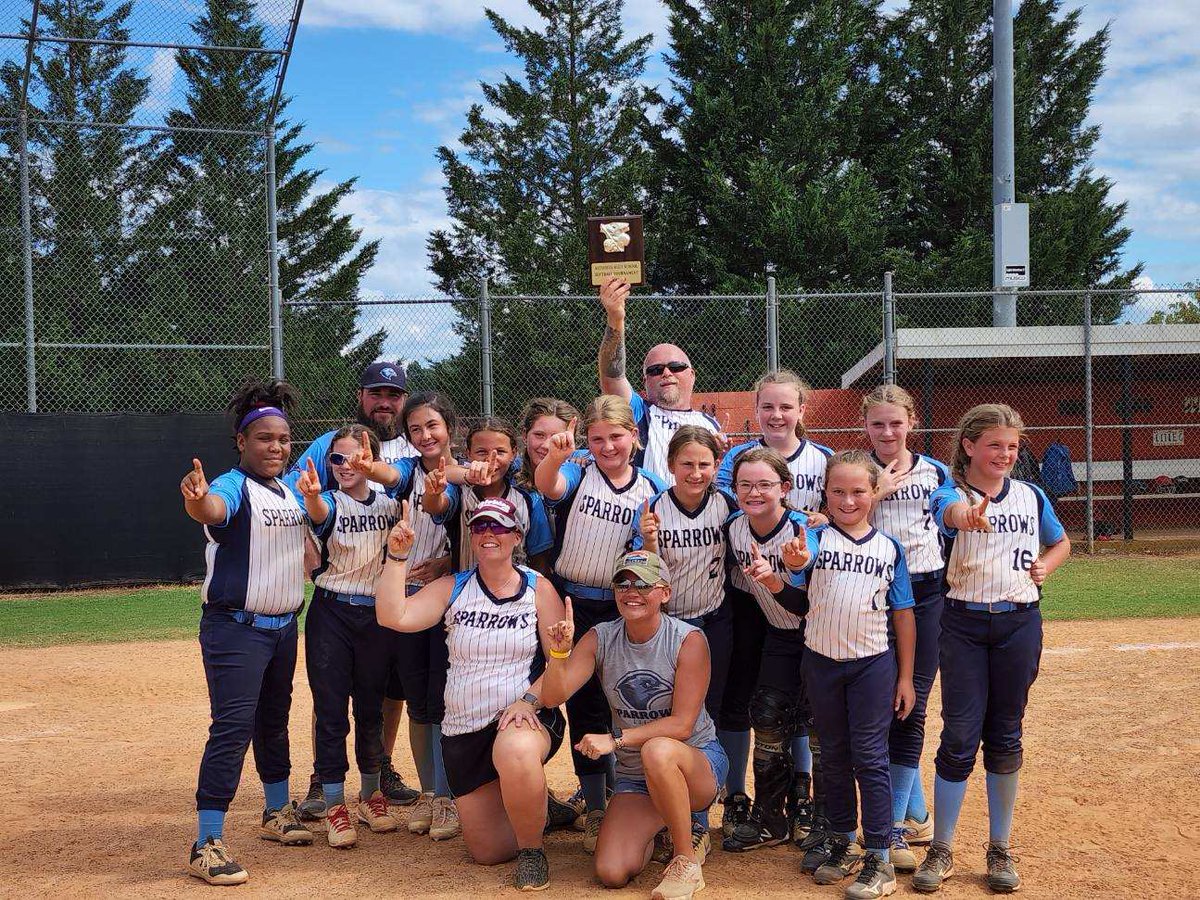 VASparrowsFP's tweet photo. We did it! We finished! We won our first tournament! https://t.co/PrxFgoeray