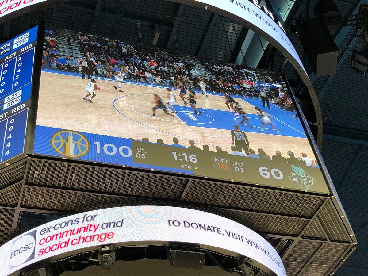 GREGTHESAGE's tweet photo. @espn @chicagosky @sabrina_i20 This what happen when you talk smack in #skytown 
Get BEAT DOWN! https://t.co/gWLjGZmYID