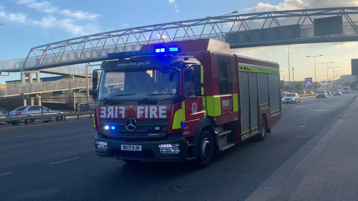HarryEmergency's tweet photo. Saw these 2 @LondonFire @MercedesTruckUK #responding past #barkingfirestation. These are vehicles are #fireandrescue unit or #fru and the other is #pumpladder which are from 2 station in @LFBNewham which are #eastham and #plastiow https://t.co/SBfFcxJTBi