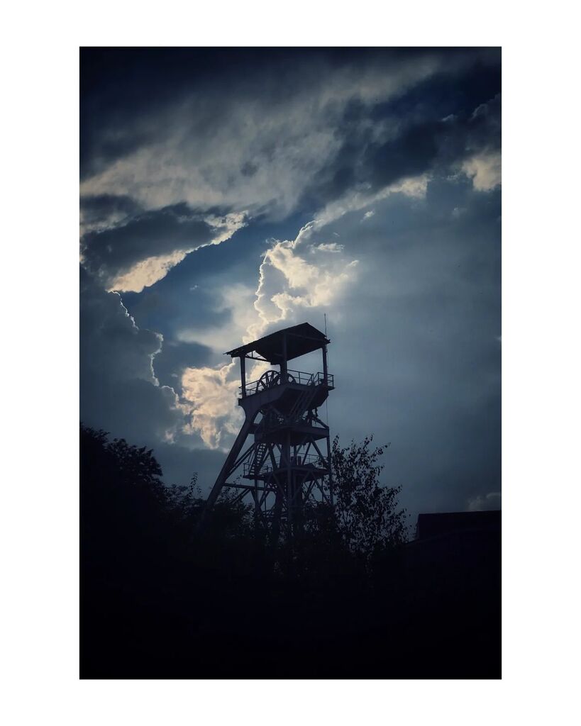 ccaophoto's tweet photo. Headframe #headframe #mine #coalmine #coal #traditions #roots #cuencaminera #lentregu #elentrego #asturies #paraisunatural #asturias #paraisonatural #asturias_ig #igersasturias #turismoasturias #photo #photography #photooftheday #picoftheday #art #nikon #z6 #nikonz6 #zlenses⦠https://t.co/abyFwu7T7Z