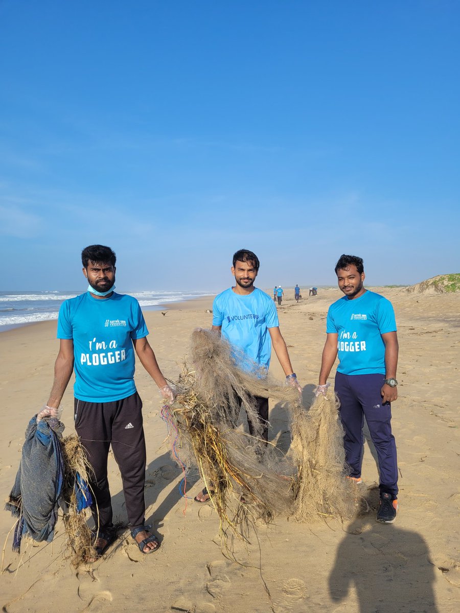 @SATTVIC_SOUL   Volunteers from #paradeep   participated in the #SwachhSagarSurakshitSagar and collected plastic wastes and debris from the Paradeep Light House SeaBeach.
Paradeep_Driveno 82
#mybeachmypride
@moesgoi @moefcc @IndiaCoastGuard @ndmaindia @_NSSIndia @mahipriyankaraj