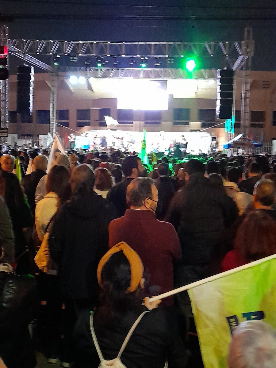 LaotraNata's tweet photo. #ApruebazoPorLosDDHH #Apruebazo en el Estadio Nacional
#AprueboUnChileMejor
#AprueboCrece no te lo dirรกn en la tv, pero a las 7 de la tarde ya estaba cortada Av. Grecia tanto hacia el Poniente como hacia el oriente https://t.co/FPk6YXyU3P