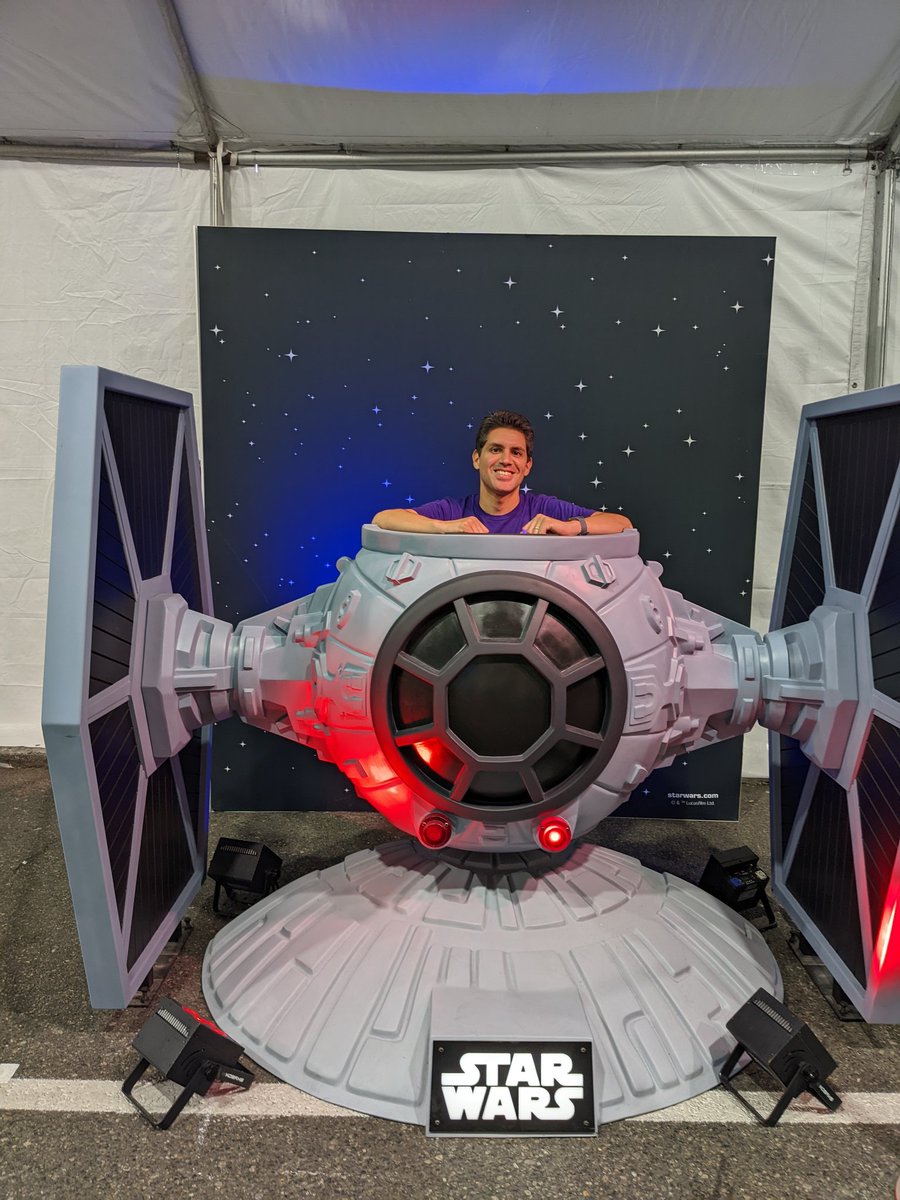 RomoLouie's tweet image. Had a great day working at Funko HQ for #funkon2022! Even managed to get a few figures at the end of the day.