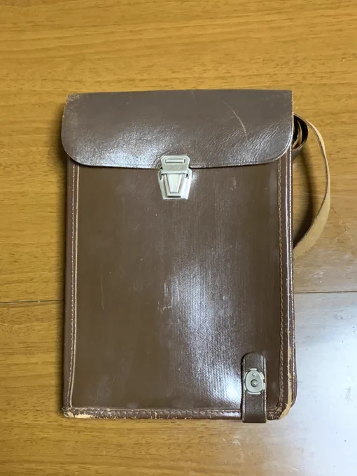 レザークラフト楽しいですよ!参考作品と出来上がったものの例。 