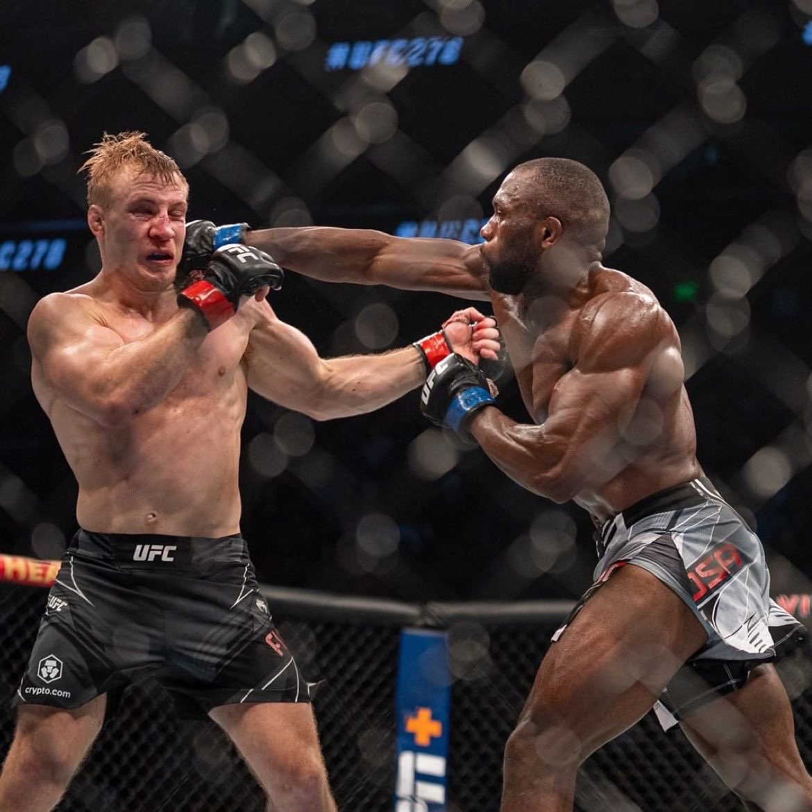 LoosaAnge's tweet photo. Job done @ufc 278 

Thank you all ❤️
#ufc278 https://t.co/S84EH55YSr