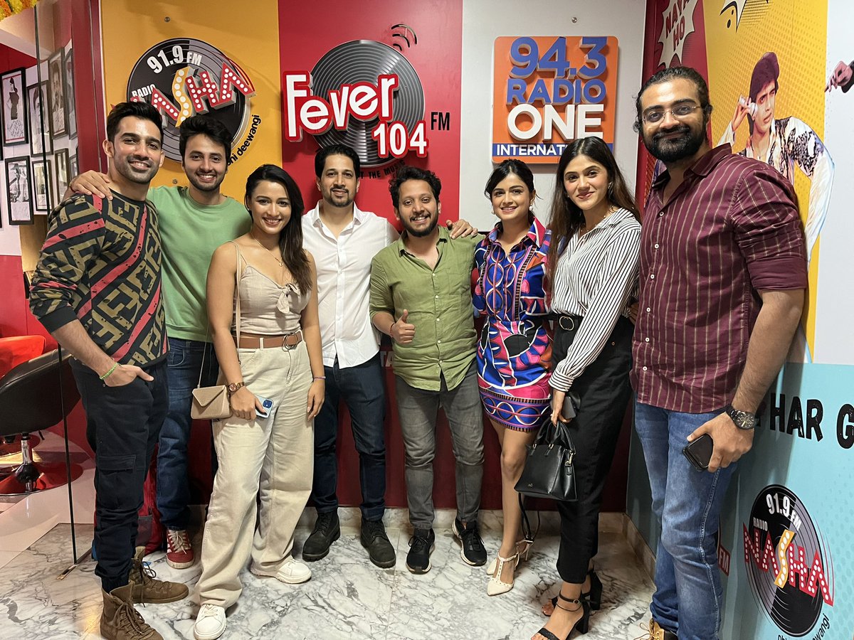 For good music and good talks tune into ‘Laai Bhaari’ with Radio Cha Marathi Mulga Shravan only on Fever 104 FM. I have these amazing guests on my show today. ❤️ #roopnagarkecheetey #feverfm <a href="/FeverFMOfficial/">Fever FM</a>