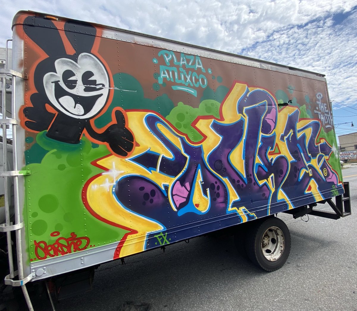 ArtsYork's tweet photo. Plaza Atlixco #Bostonrd #streetart https://t.co/BJgJGuxYPQ