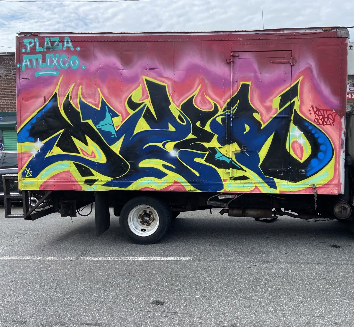 ArtsYork's tweet photo. Plaza Atlixco #Bostonrd #streetart https://t.co/BJgJGuxYPQ