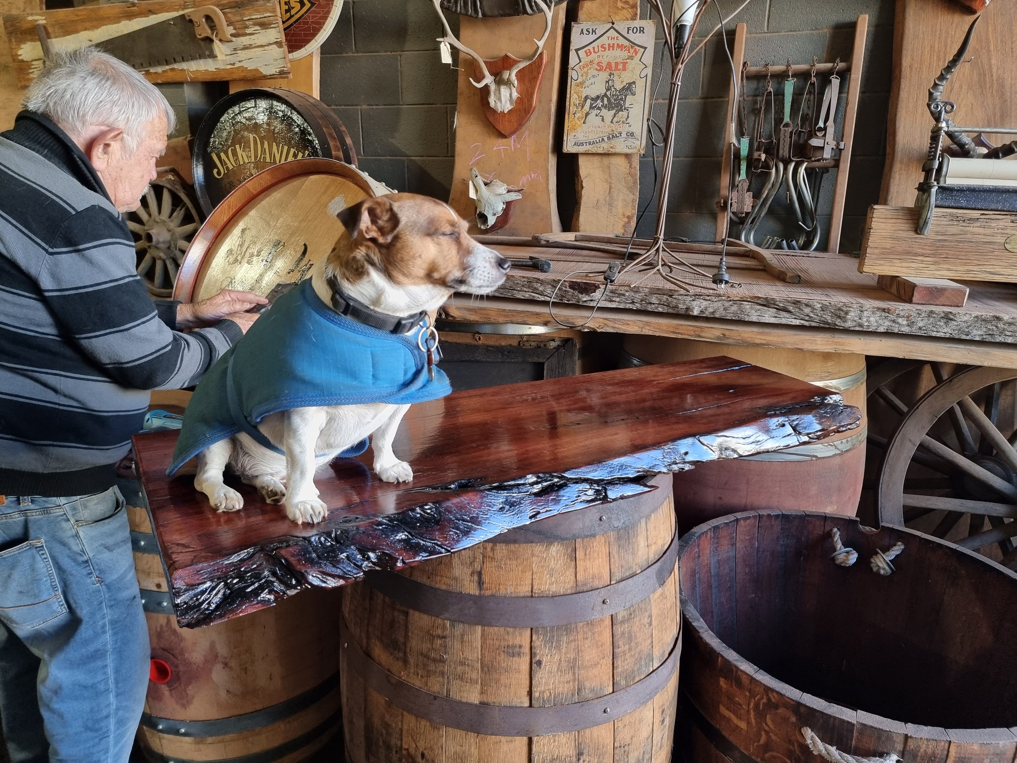 Penrith Wine Barrels (winebarrelz) / Twitter