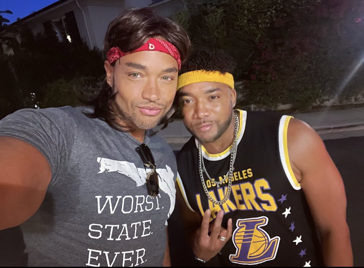 tungdotzyx's tweet photo. Florida Meets L.A. 😂😂😂 #Husbands #WeFoundLoveInAHopelessPlace Happy Birthday @traciethoms we love you! #REPYOSTATE https://t.co/APOG9uEiQR