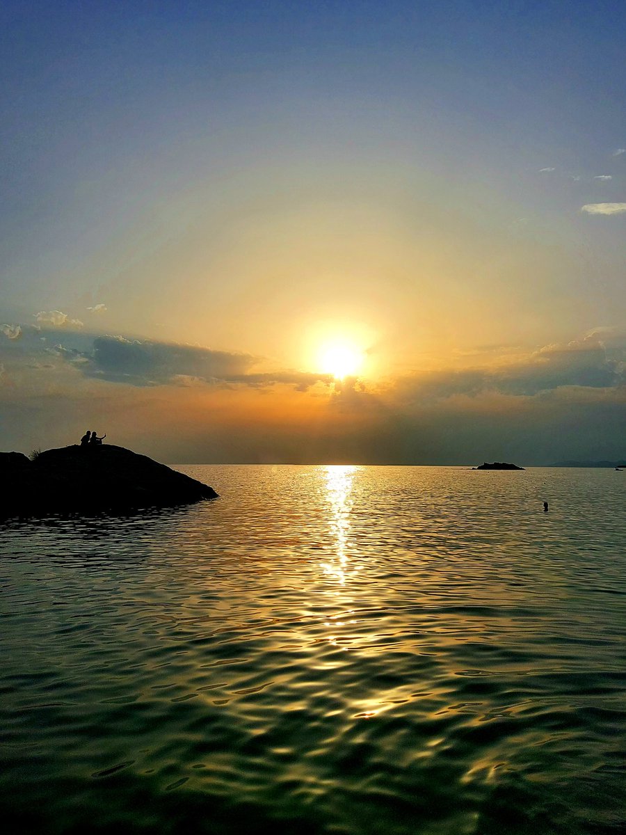 DimitrisDeVe01's tweet photo. Μας αξίζει ένα ρεπό από το Αυτομαστίγωμα... https://t.co/Y1gCcmqgS4