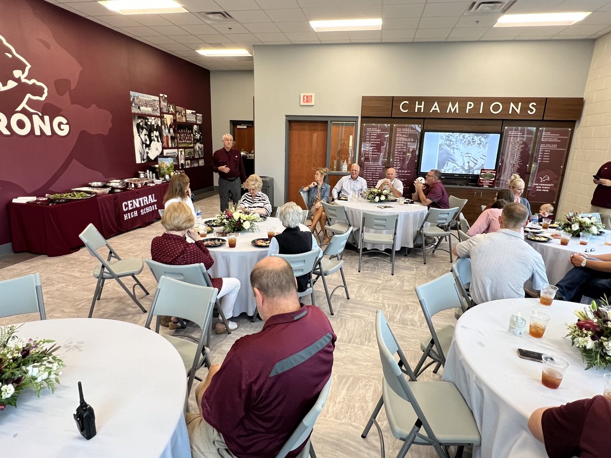 JGriff97's tweet photo. Last night, the King of the Lions, Coach Ronnie Burchfield, had the @Central_Lions football field named after him. It was a very deserving honor for a truly remarkable man. Congratulations, Coach! #LionKing #CoachforLife #2TimeStateChamp #differencemaker https://t.co/nlO70um6uB