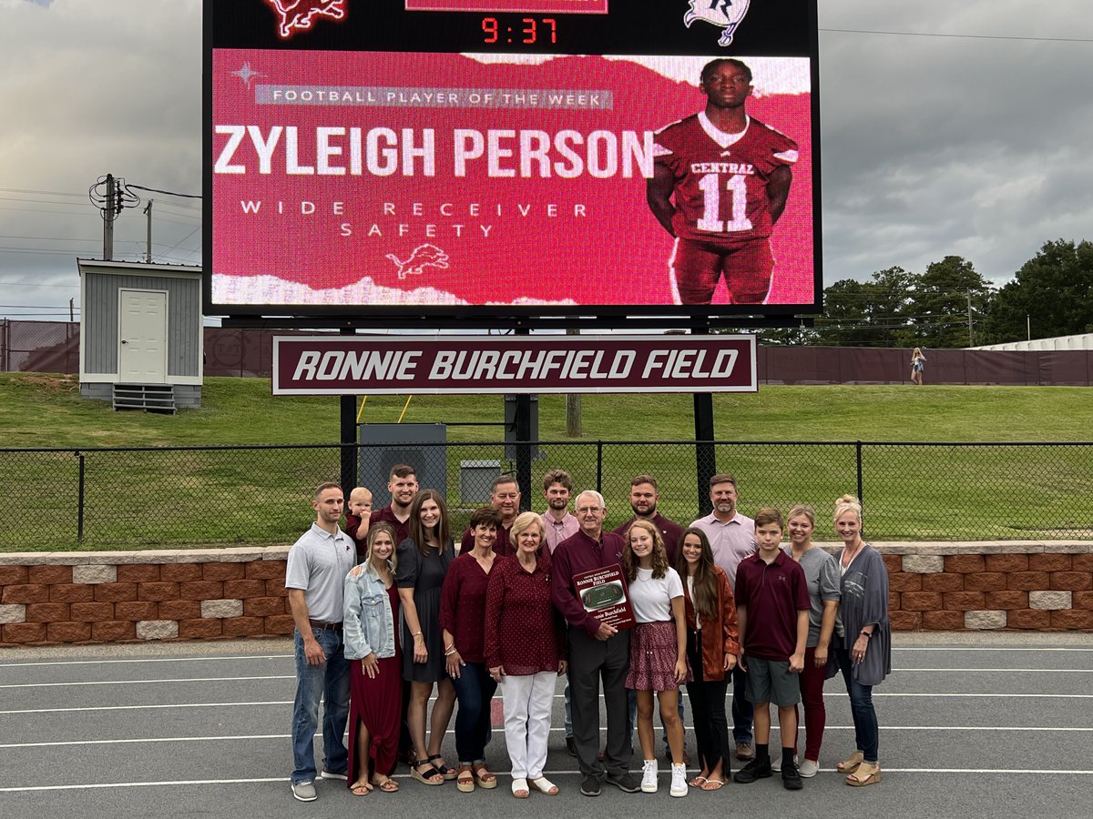 JGriff97's tweet photo. Last night, the King of the Lions, Coach Ronnie Burchfield, had the @Central_Lions football field named after him. It was a very deserving honor for a truly remarkable man. Congratulations, Coach! #LionKing #CoachforLife #2TimeStateChamp #differencemaker https://t.co/nlO70um6uB