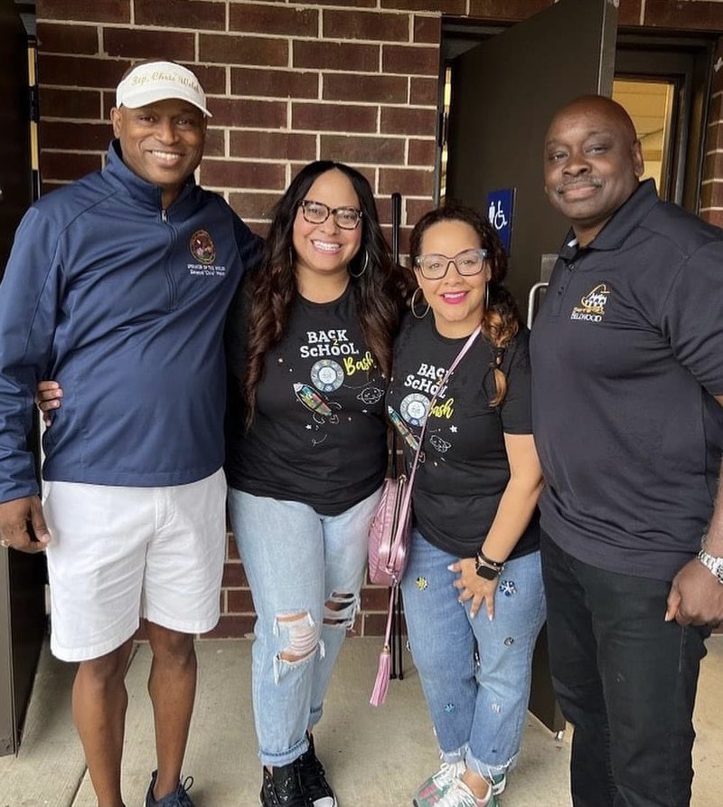 SpeakerWelchIL's tweet photo. Bellwood School District 88 is in great hands with Board President Sondra McClendon and Superintendent Victoria Hansen.  Bellwood Mayor Andre Harvey and I are in full support because the district is definitely on the move!  Great Back 2 School Bash today. https://t.co/EJ8s5OdtSu