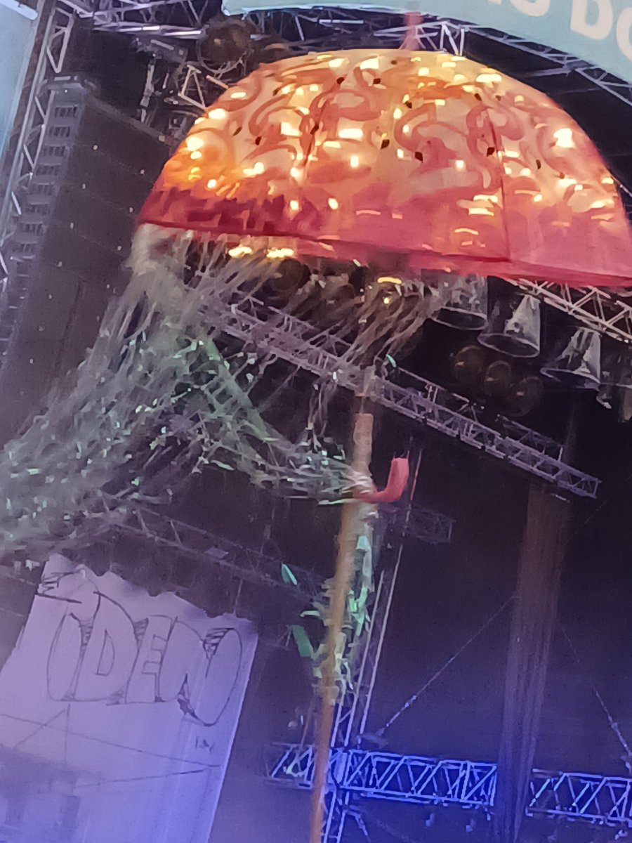 vitaminfeminin's tweet photo. Da war jemand kreativ.  #dockville #Hamburg https://t.co/SeYQj9zrUq