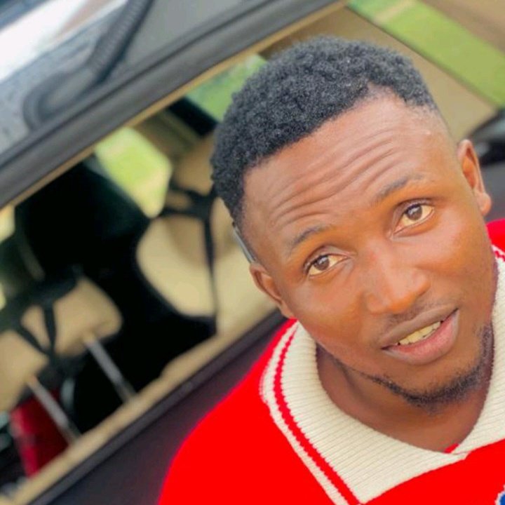 Edosa1997's tweet image. #NewProfilePic
Please follow me and I promise to follow back 🌹💌