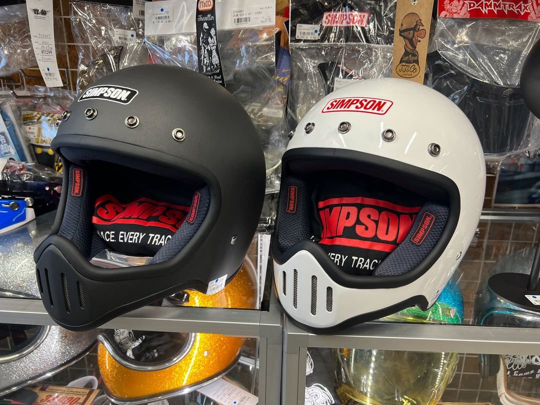 NankaiShizuoka's tweet photo. ・
🟥⬛そうだバイク乗ろう
南海静岡の用品担当
次男のジナントム😉です
➽SIMPSONのM50
少量ですが1年以上かかって
ようやく入荷いたしましたー!!😆
M50 在庫有🈁
#TraderHouse
#シンプソンヘルメット #SimpsonHelmet
🟥🟥🟥南海部品静岡中原店
℡054-202-0258⬛⬛⬛⬛
#NBSCM #ジナントム https://t.co/S9m9ihMHm4