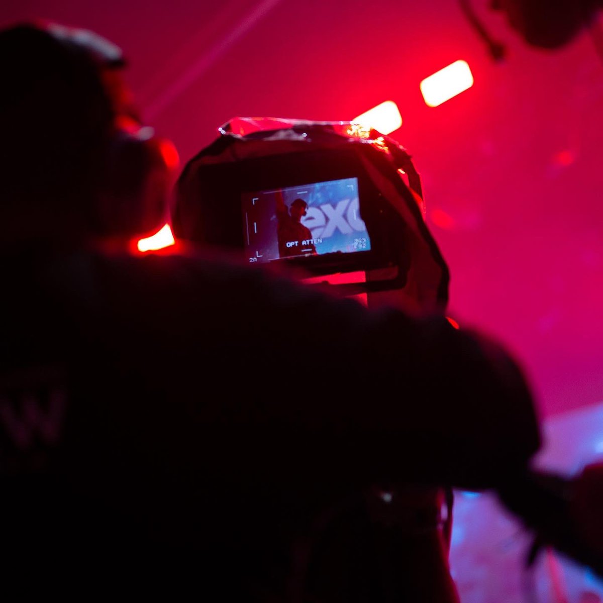 Solent_Prods's tweet image. Rounding off the second day of performances at #CampBestivalShropshire with a bang 💥

#campbestival2022 #production #film