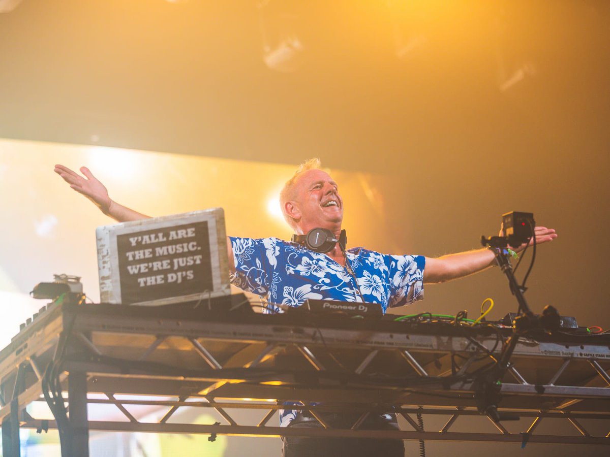 Solent_Prods's tweet image. Rounding off the second day of performances at #CampBestivalShropshire with a bang 💥

#campbestival2022 #production #film