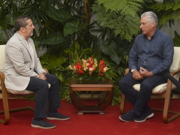 ChapleImbert's tweet photo. @DiazCanelB recibe a presidente de la Asociación Nacional de Amistad Italia-Cuba #CubaPorLaVida
#Matanzas
@SuselyMorfaG @YeniaSZ @AMPPCienaga @BetancourtDms @DmsJaguey @DMS_Marti @DirecMnicipalUR https://t.co/l2XdDiGYpF