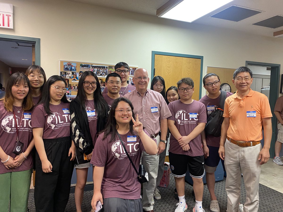 ClifSmart's tweet photo. Dropped by Bear Chapel to welcome our new Chinese students from LNU and Southwest to campus. They are excited to be in #SGF https://t.co/o9wM6bdhgJ