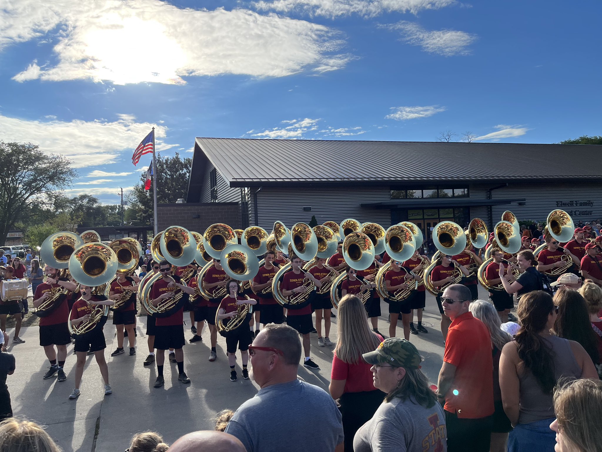 iowa-state-alumni-band-isucfvmb-alumni-twitter