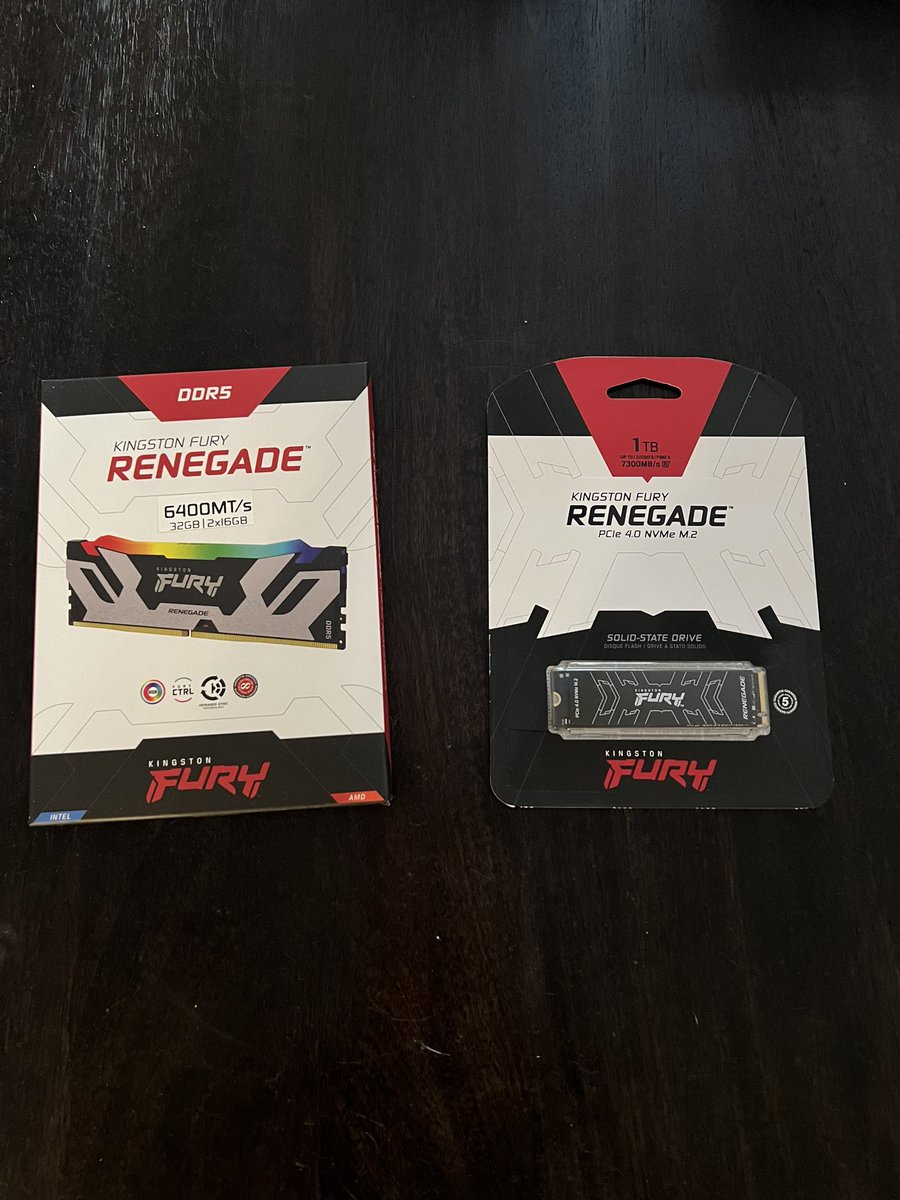 StayNaughtyy's tweet photo. MASSIVE shoutout to Kingston FURY for seriously hooking it up! @kingstontech Major upgrades here. 

Giving away a free C9 x Kingston FURY shirt, like and RT to join the giveaway! Winner will be picked in 3 days. https://t.co/UdGIHCdKGV