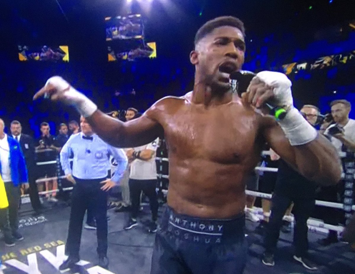 Dazzler170's tweet photo. You can tell him now, we're still fighting for this title and he's got to go to Middlesbrough and get something - and I'll tell you, honestly, I will love it if we beat them. Love it.

#Usyk #Joshua #Usykvsjoshua2 https://t.co/TQSRBNp0AA