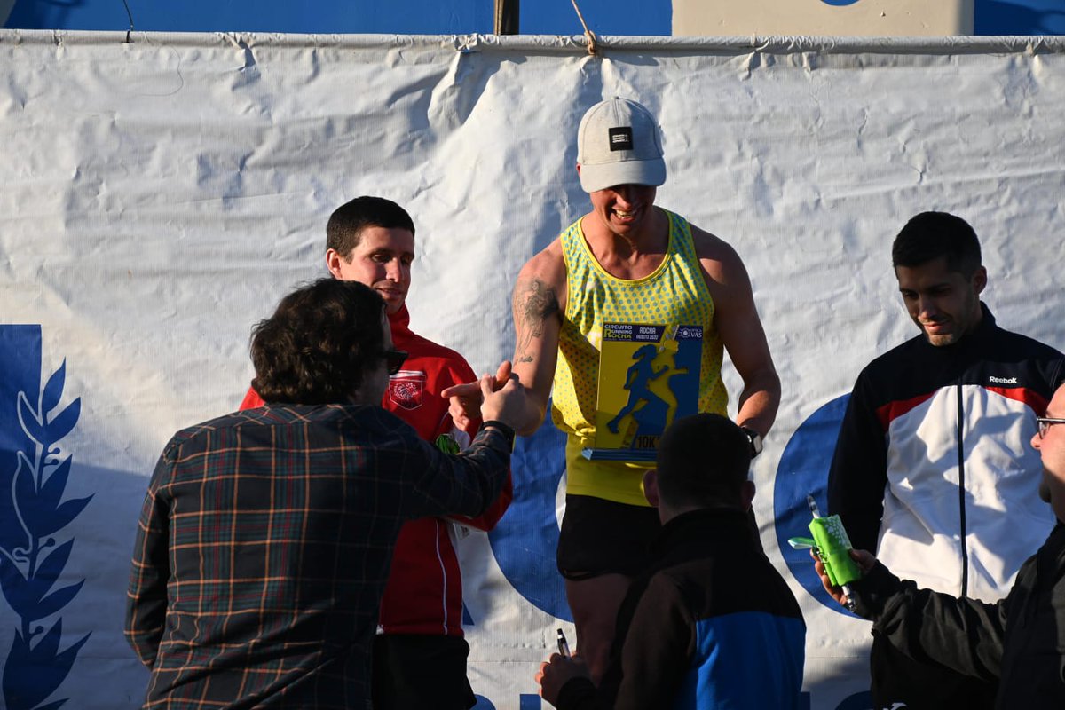 DireccindeDepo5's tweet photo. En el día de hoy en la ciudad de Rocha se llevó a cabo la primera etapa del “Circuito Running Rocha” con más de 200 competidores. El Circuito consiste en un campeonato de carreras de calle distribuido en 6 etapas en diferentes localidades del Departamento + https://t.co/mnST3dkRRE