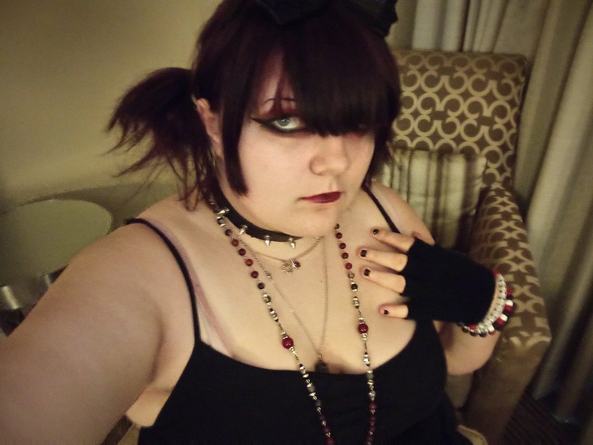 tiffpilled's tweet photo. MCR READY https://t.co/V7vladB9Qv