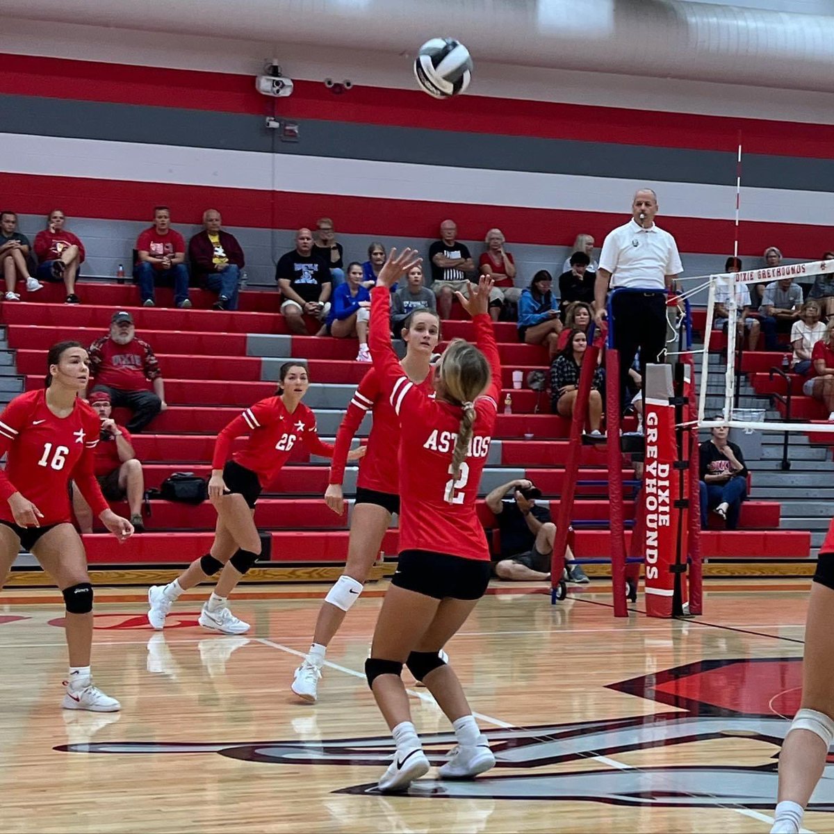 ECLocal's tweet image. 3rd place in the Dixie Greyhounds Volleyball Invitational! The team went 2-1 today to start off the season! #ECAstroPride