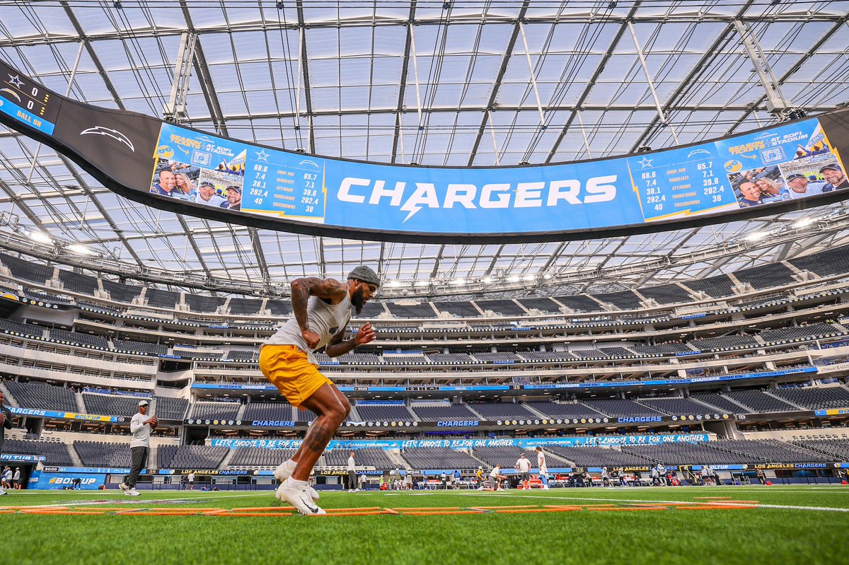 Los Angeles Chargers tweet media