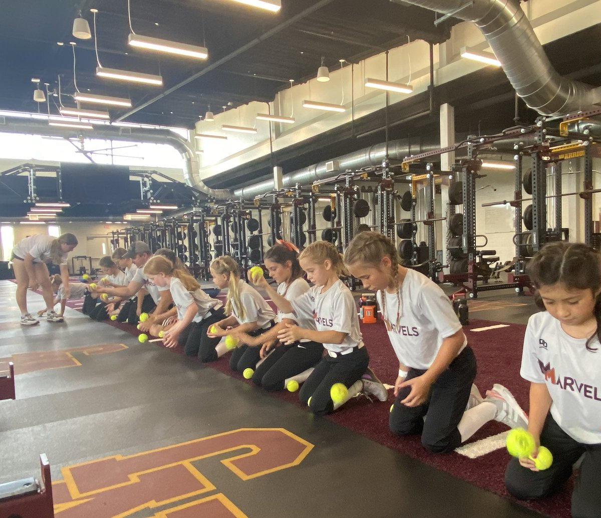 MarvelsMidwest's tweet photo. Some photos from Day 1 of the Midwest Marvels Kickoff!

#MarvelUS #Softball #fastpitch #9U https://t.co/DpP3NiBnuW