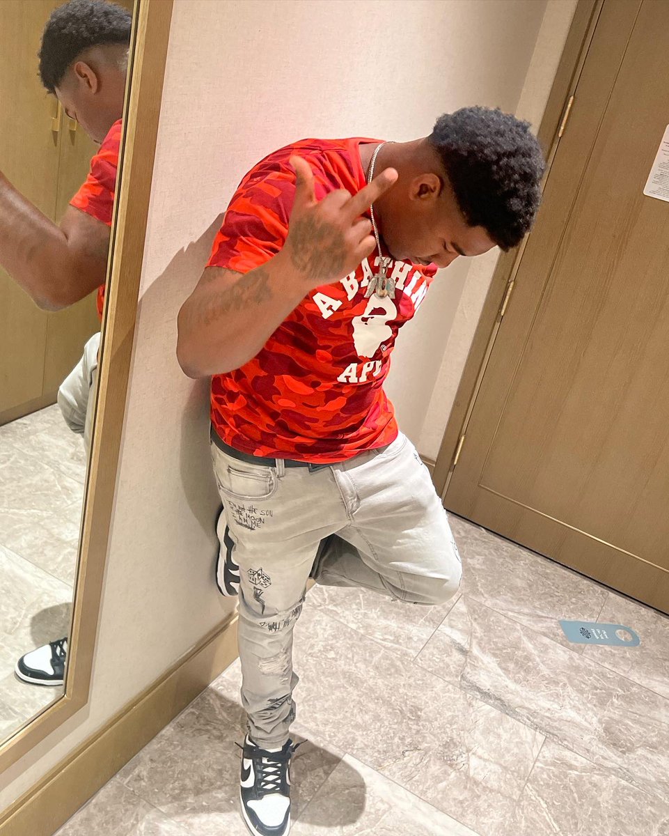 Stacksupkj's tweet photo. They left me all alone hope it was worth it 🫡 #longlivepops💔🕊 #su4l❤️ #linkinbio🍿 https://t.co/EmVY3ujQNv