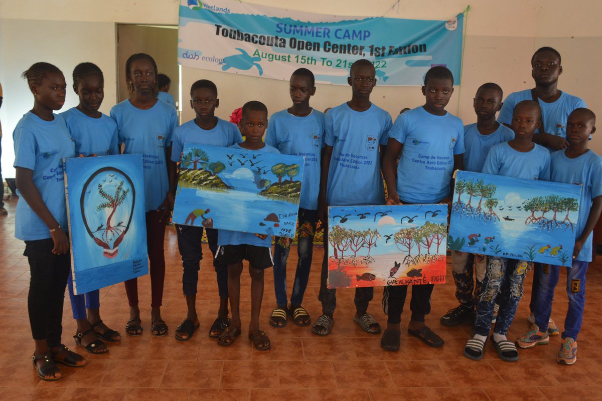 WetlandsAfrica's tweet photo. 5e JOURNÉE DU CAMP DE VACANCES  « Centre AÉRÉ de Toubacouta » organisé par #wetlands dans le cadre du programme PAPBio « Gestion des Forêts de Mangroves du Sénégal au Bénin » 20 AOUT 2022
- Remise de Fournitures scolaires aux campeurs https://t.co/NvV7SdO3A2