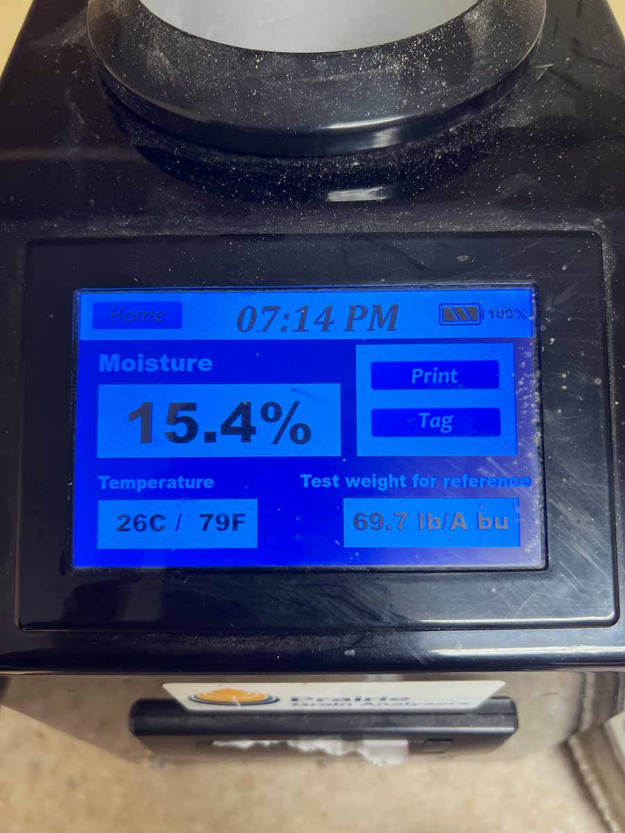 southern_seed0's tweet photo. 2022 Cleaned Certified AAC Wildfire 
Winter Wheat going into the bin today! 

Might have a few extra bushels in the bin with that bushel weight! 😅 #seed22 #harvest22 https://t.co/u5fjilzHMZ