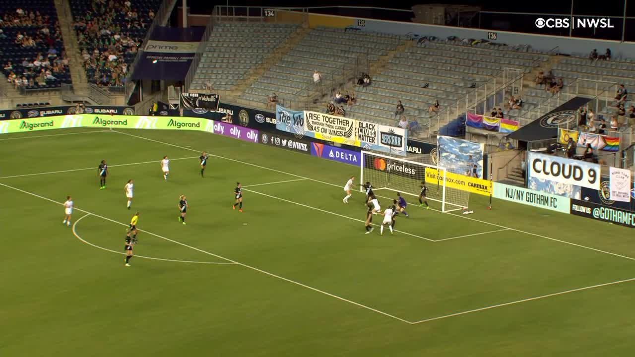 Celia Jiménez opens the scoring for Orlando!

A messy goal but they all count!”