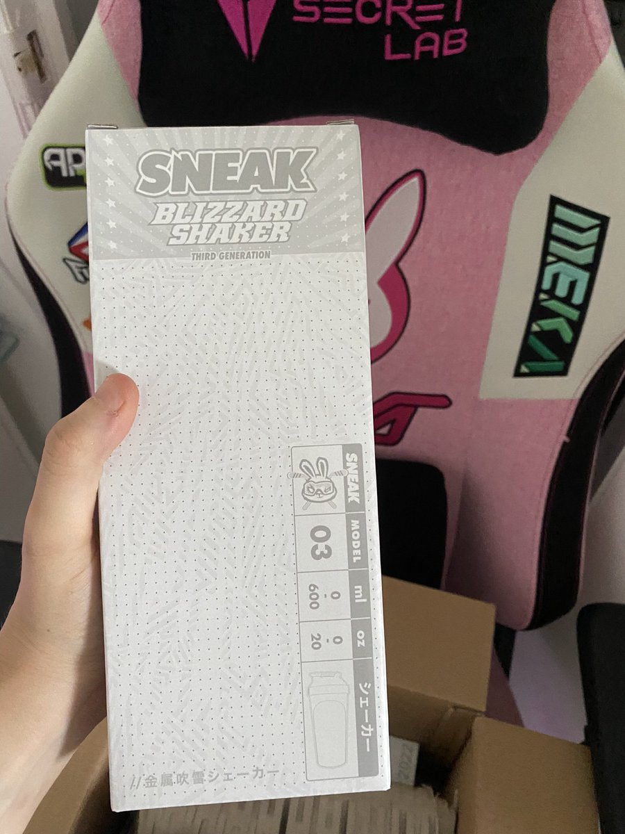 MrsFluffyness's tweet photo. Oh yeah and another obsession or well just another love of my life #love #addiction #addicted #obsession #sneak #sneakenergy @SneakEnergy https://t.co/Hl19B7XJzP