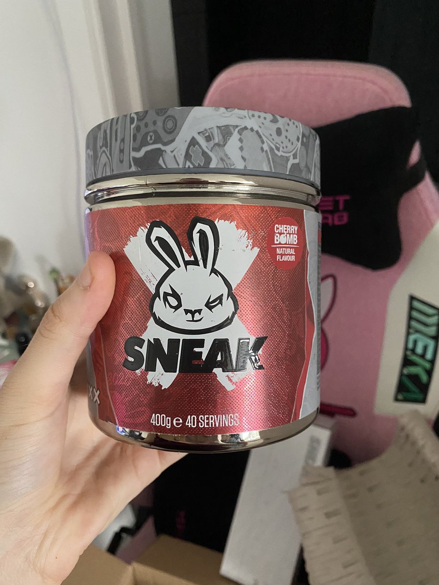 MrsFluffyness's tweet photo. Oh yeah and another obsession or well just another love of my life #love #addiction #addicted #obsession #sneak #sneakenergy @SneakEnergy https://t.co/Hl19B7XJzP