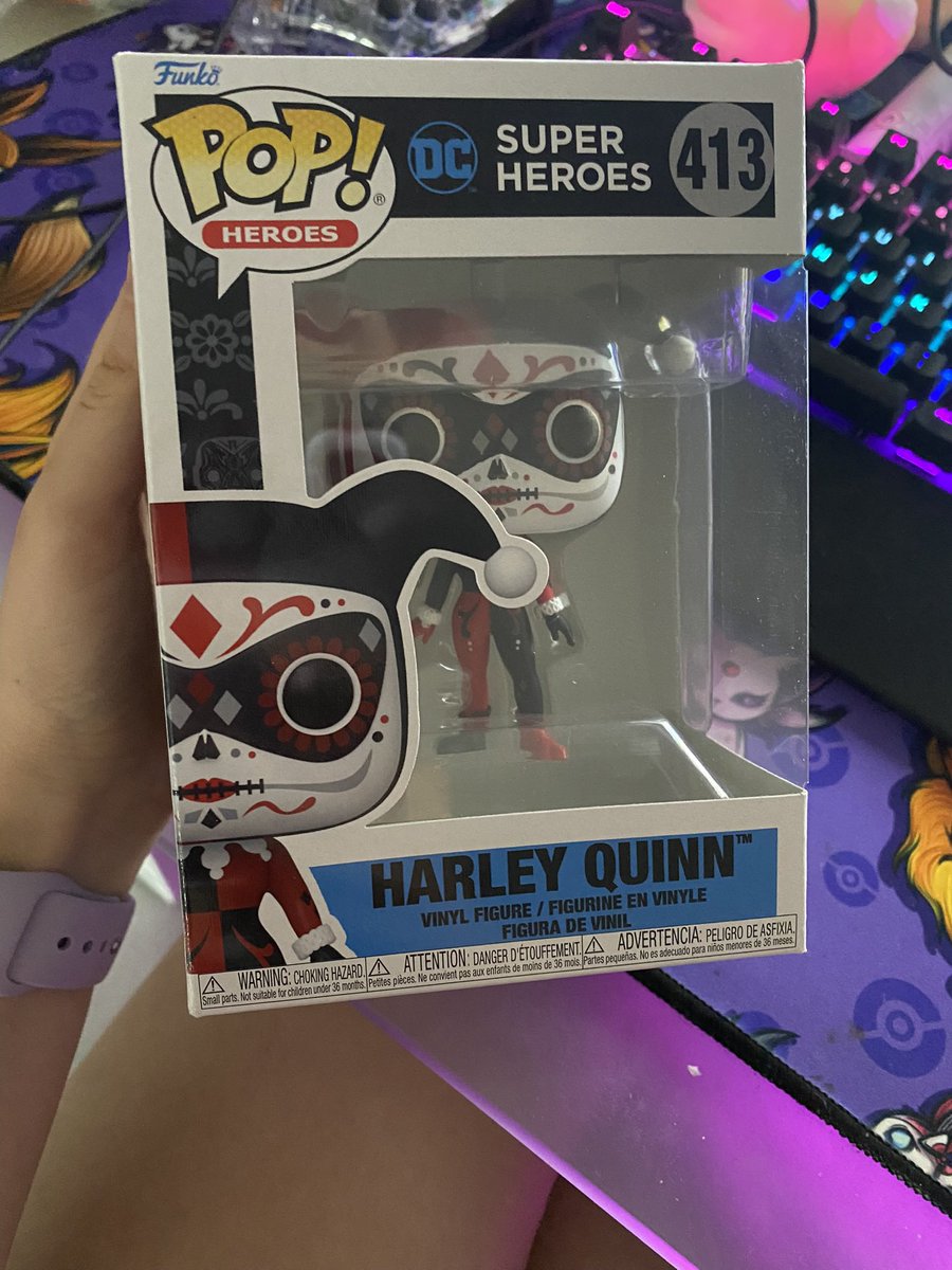 MrsFluffyness's tweet photo. My new funko for my addiction🥰 Thanks @yannaniii 💞

#funkoPOP #Funko #FunkoHQ #HarleyQuinn #funkoaddiction #addiction #addictivebehaviour https://t.co/sECfxpJlg0