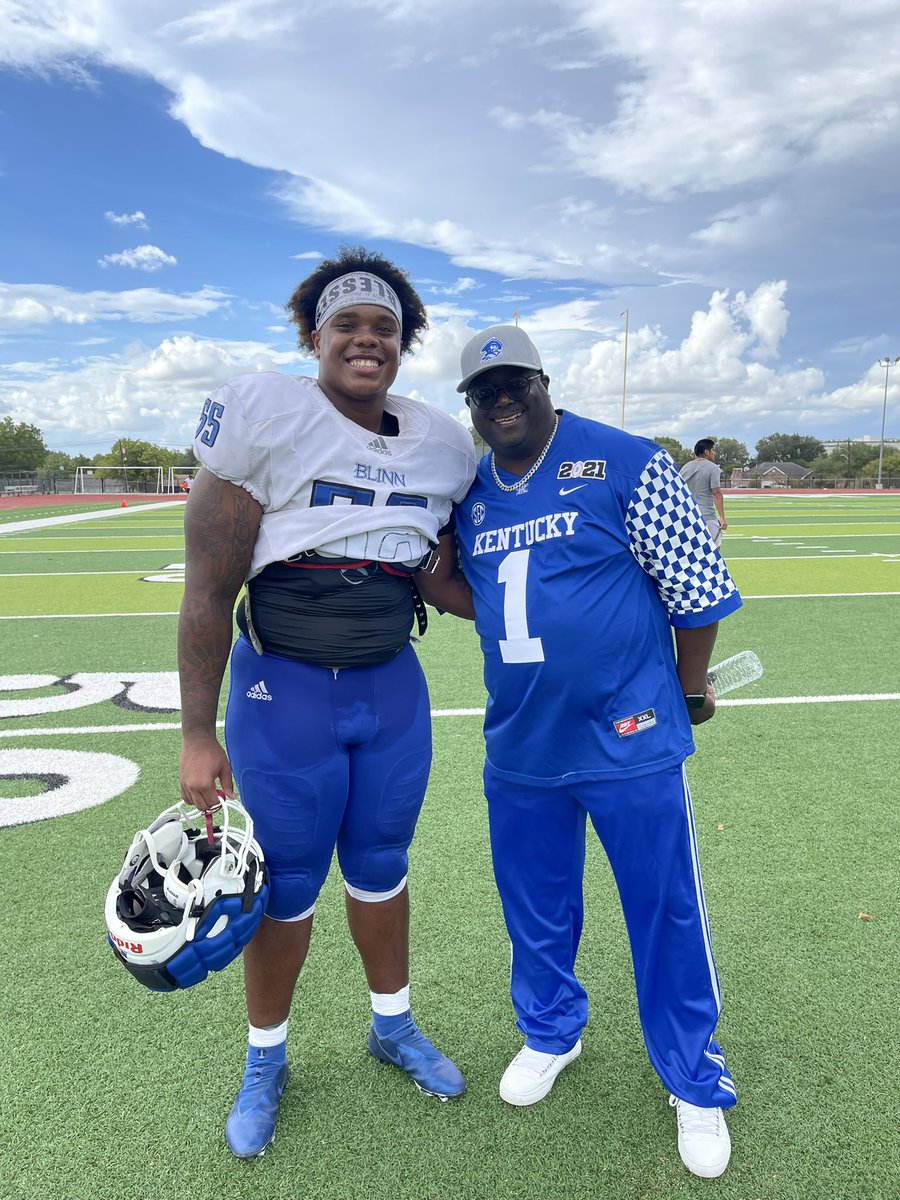 doinit4Jesus's tweet photo. On God, These My Guys, Ya Heard Me! 
@BLINNFBRECRUIT  @Coach_RyanMahon @CoachSchuHoops @CoachFields120 @cavelar10 @blinnhousing @BlinnCollegeAT @CalebGodfrey12 @CameronNewton @GovanDarrius @DGray_5 @Fvmous_ey @EricgoosbyIII @iam_Branham @troyoliver16 @BOI_Junior @290Sports https://t.co/BmcTTWVmSx