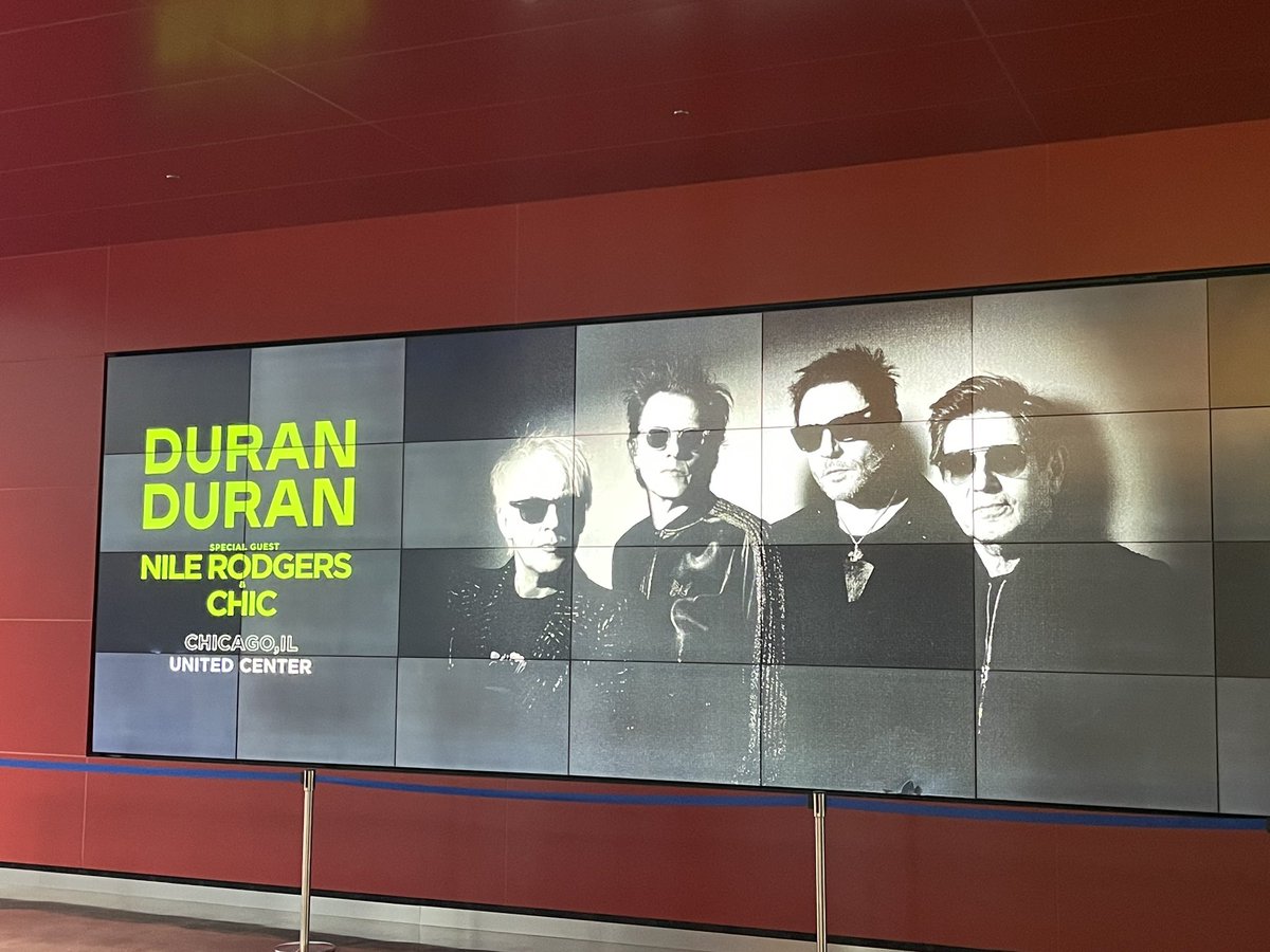 duranduran's tweet photo. Let's do this, Chicago! https://t.co/hE4YDJIiMl