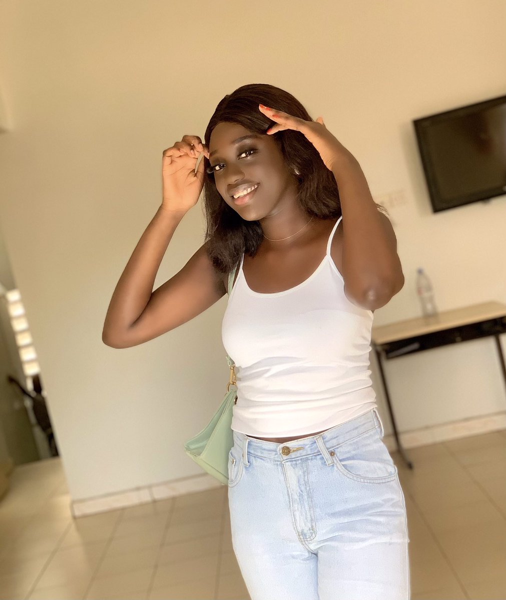 NATSHOUUH's tweet photo. Saturday night tout est permi(même l’arnaque)😌🔥❤️☺️ https://t.co/HBUDKEJH3w
