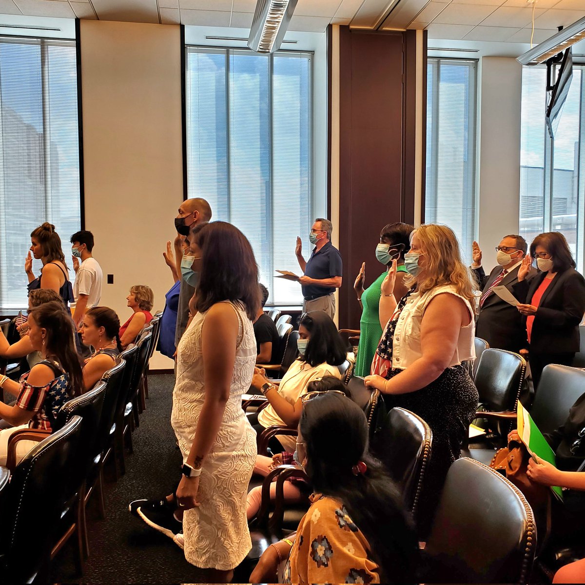 OCACleveland's tweet photo. Congrats and welcome to the 63 new Americans at the 8/19 Naturalization Ceremony with the Judge Greenberg administering the Oath of Allegiance. @OCACleveland was honored to assist 40 new citizens in registering to vote.
#ACEnetwork #ACEtheVote #ImmigrantsWelcome #NewAmericans https://t.co/O51lJG7zSm