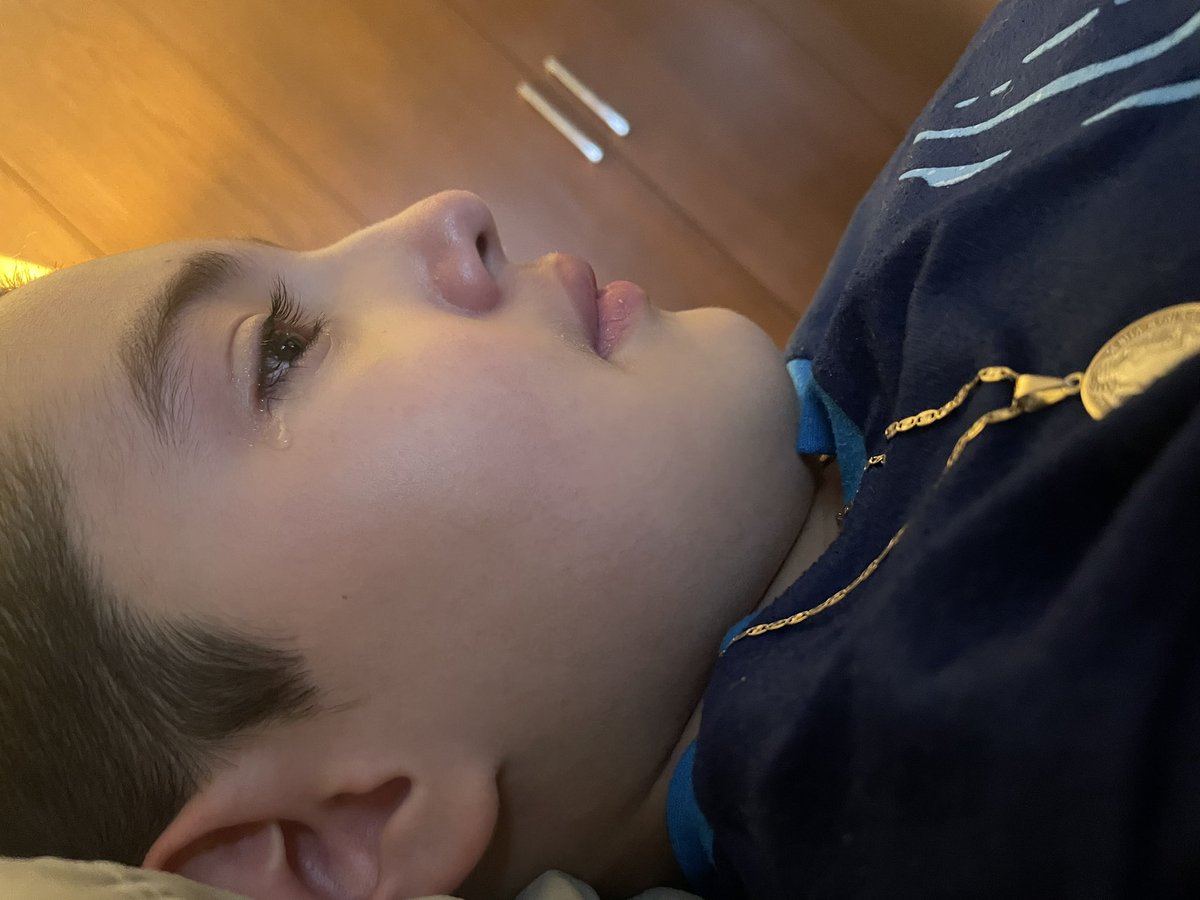 MariajoseVille's tweet photo. Caras de José Emiliano viendo Interestellar. ❤️ https://t.co/fdgUzCYnOu